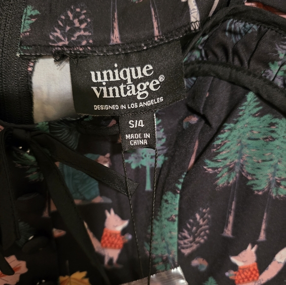 NWOT Unique Vintage Woodland Creatures Dress Size 4 - Picture 6 of 7